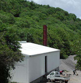 800lb/hr Incinerator is firing waste motor oil & municipal waste from an Island Resort.
